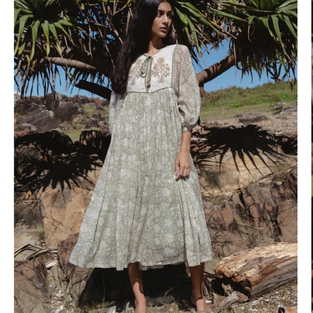 Diya midi dress